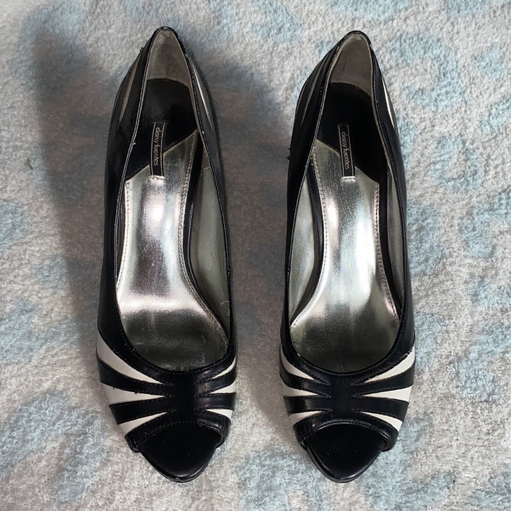 Daisy Fuentes Black and White Peep Toe Heels.